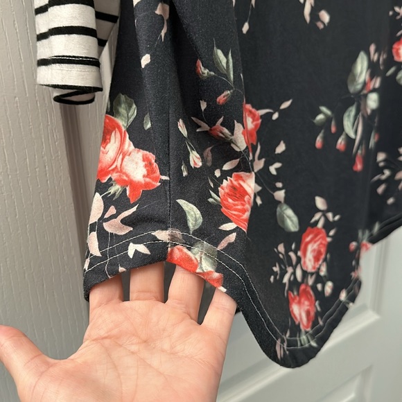 Ceasikery Ragland strip and floral baseball tee, t-shirt, scoop hem, XL - Picture 5 of 8